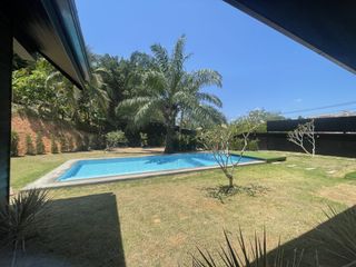Villa en alquiler de 4 habitaciones en Thalang, Phuket