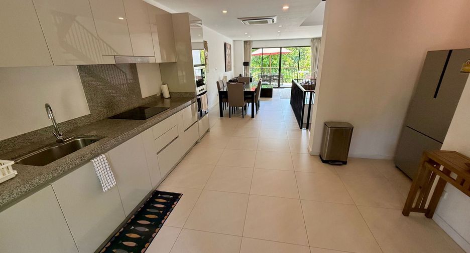 For rent 3 bedrooms townhouse in Ko Samui, Surat Thani