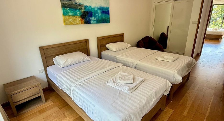 For rent 3 bedrooms townhouse in Ko Samui, Surat Thani