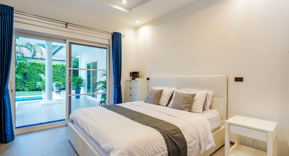For sale 3 bedrooms villa in Hua Hin, Prachuap Khiri Khan