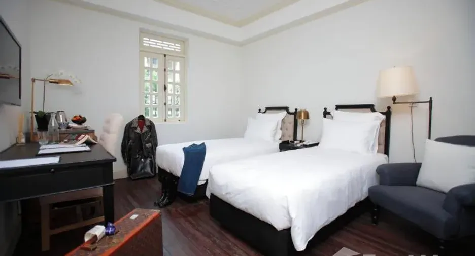 For sale 20 bedrooms hotel in Khlong Toei, Bangkok