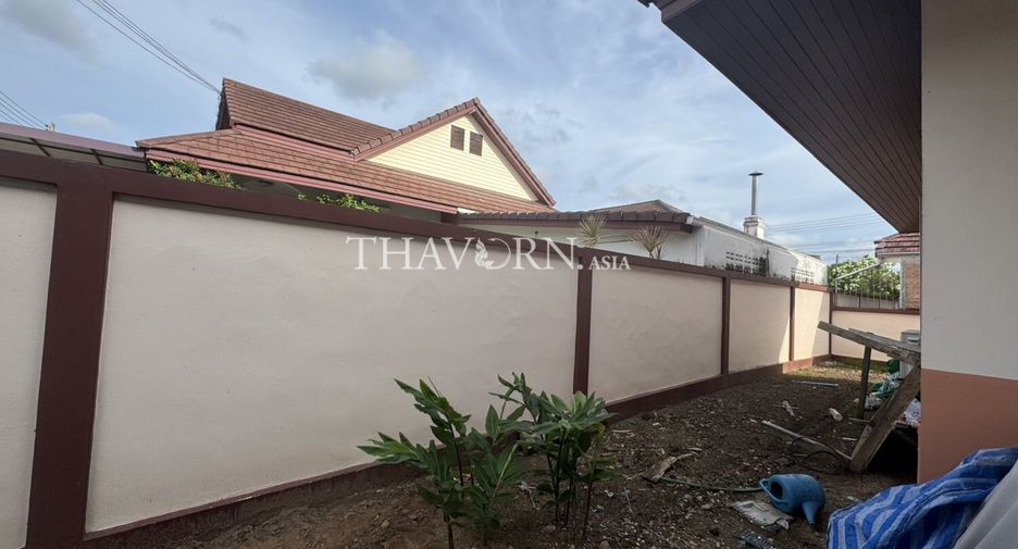 For sale 3 bedrooms house in Sattahip, Chonburi