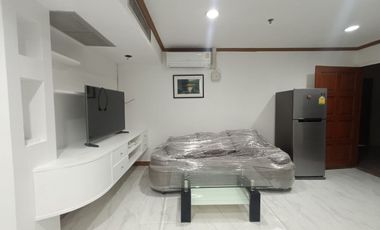 À louer 2 chambres condo à Watthana, Bangkok
