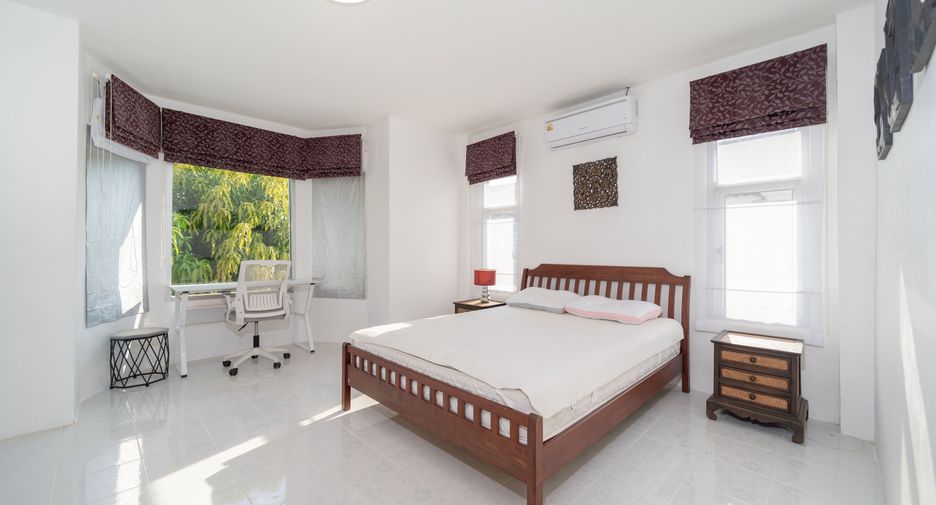 For rent and for sale 4 bedrooms house in Mueang Phuket, Phuket