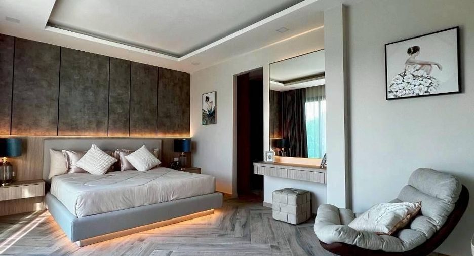 For sale 5 bedrooms villa in East Pattaya, Pattaya