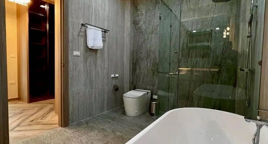 Продажа 5 спальни вилла в Банг Ламунг, Чонбури
