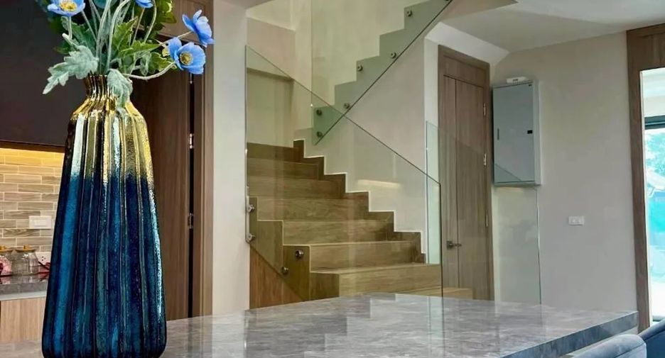 Продажа 5 спальни вилла в Банг Ламунг, Чонбури