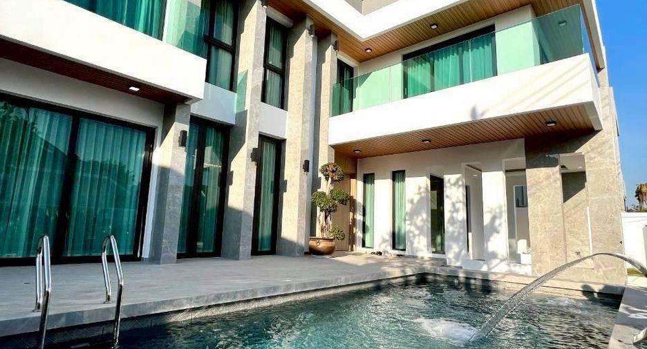 For sale 5 bedrooms villa in East Pattaya, Pattaya