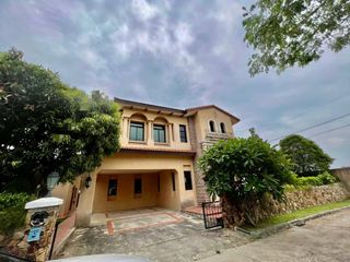 For rent 4 bedrooms villa in Huay Yai, Pattaya