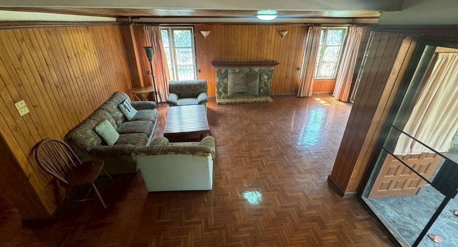 For sale 4 bedrooms house in Hang Dong, Chiang Mai