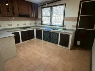 Продажа 4 спальни дом в Ханг Донг, Чианг Маи