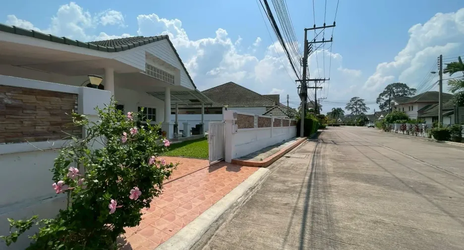ให้เช่า 3 ห้องนอน วิลล่า ใน ห้วยใหญ่, พัทยา