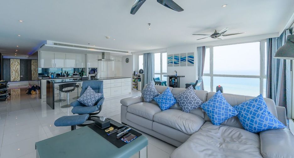 For sale 3 bedrooms condo in Bang Lamung, Chonburi