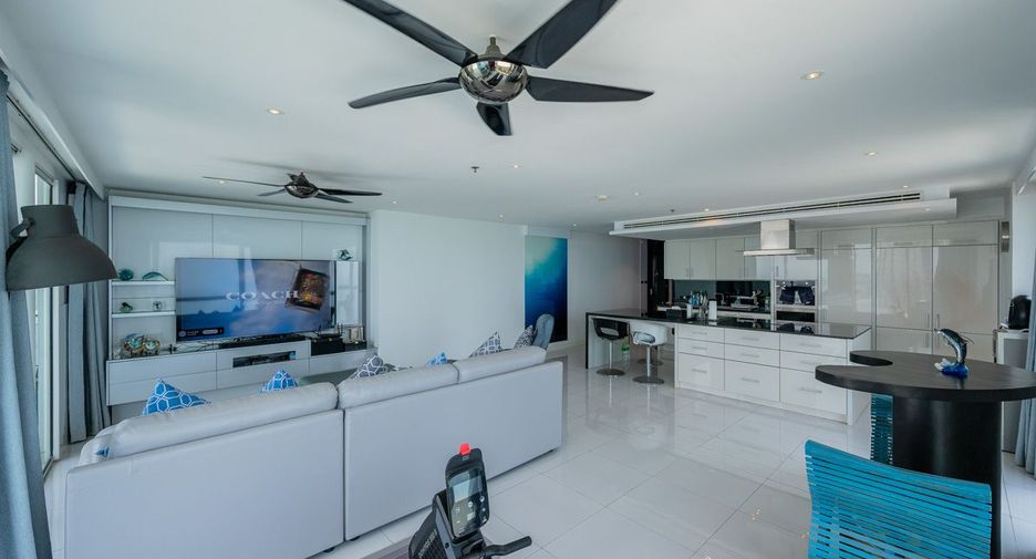 For sale 3 bedrooms condo in Bang Lamung, Chonburi