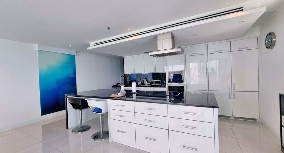Condo en venta de 3 habitaciones en Bang Lamung, Chonburi