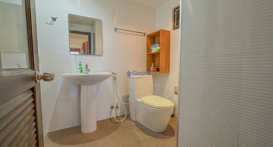For rent 2 bedrooms condo in Bang Lamung, Chonburi