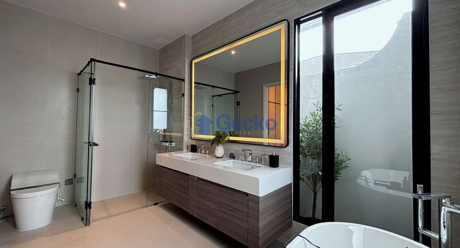 Haus zum Kauf mit 4 Zimmer in Bang Lamung, Chonburi