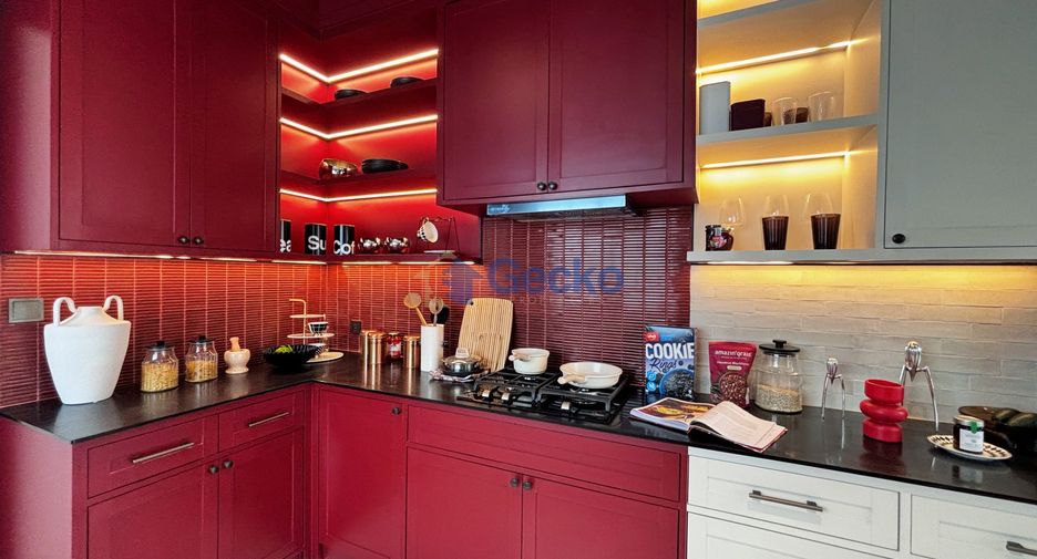 Haus zum Kauf mit 4 Zimmer in Bang Lamung, Chonburi