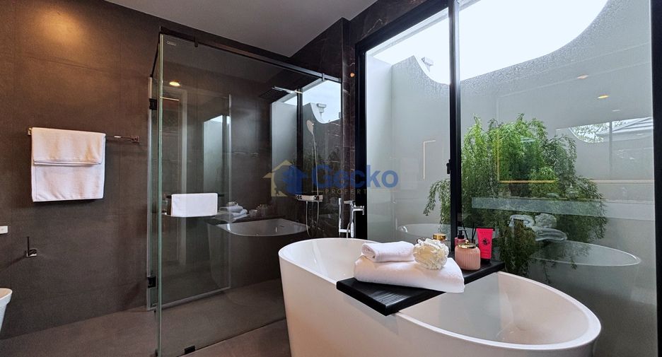 Haus zum Kauf mit 4 Zimmer in Bang Lamung, Chonburi