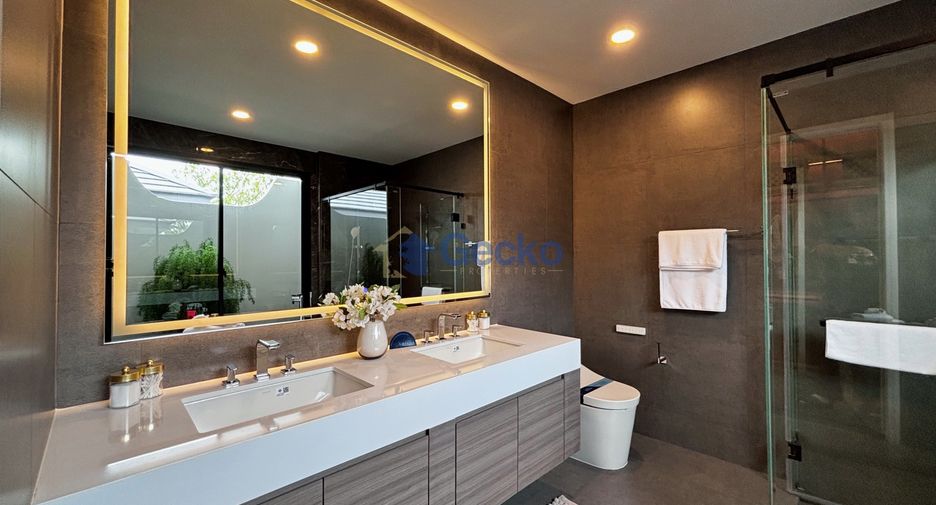 Haus zum Kauf mit 4 Zimmer in Bang Lamung, Chonburi