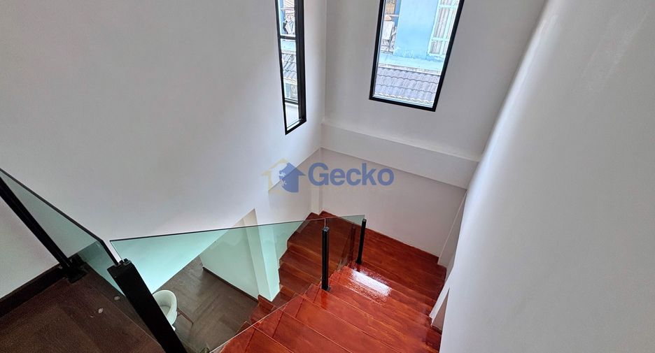 Haus zum Kauf mit 3 Zimmer in Bang Lamung, Chonburi