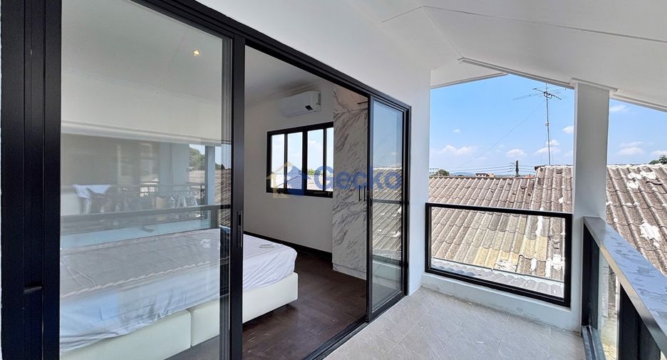 Haus zum Kauf mit 3 Zimmer in Bang Lamung, Chonburi