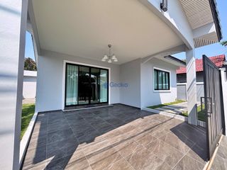 Haus zum Kauf mit 3 Zimmer in Bang Lamung, Chonburi