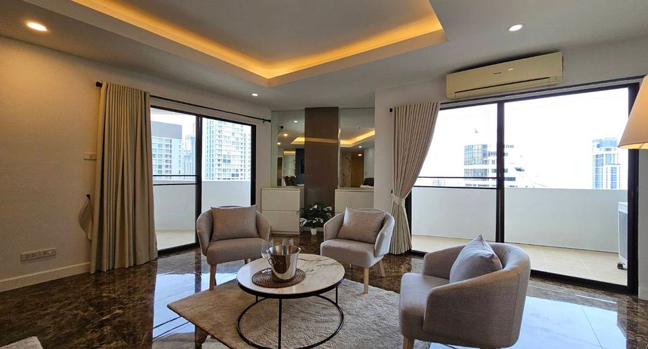 For rent 3 bedrooms condo in Watthana, Bangkok