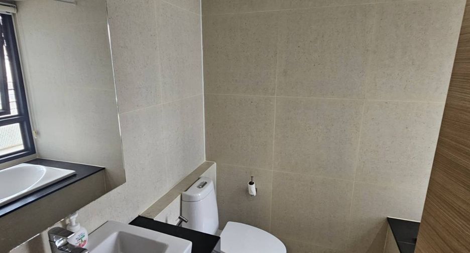 Condo en alquiler y en venta de 2 habitaciones en Watthana, Bangkok