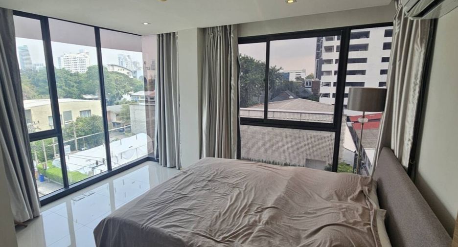 Condo en alquiler y en venta de 2 habitaciones en Watthana, Bangkok