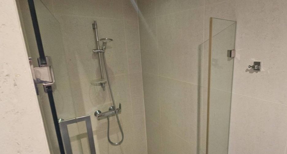 Condo en alquiler y en venta de 2 habitaciones en Watthana, Bangkok