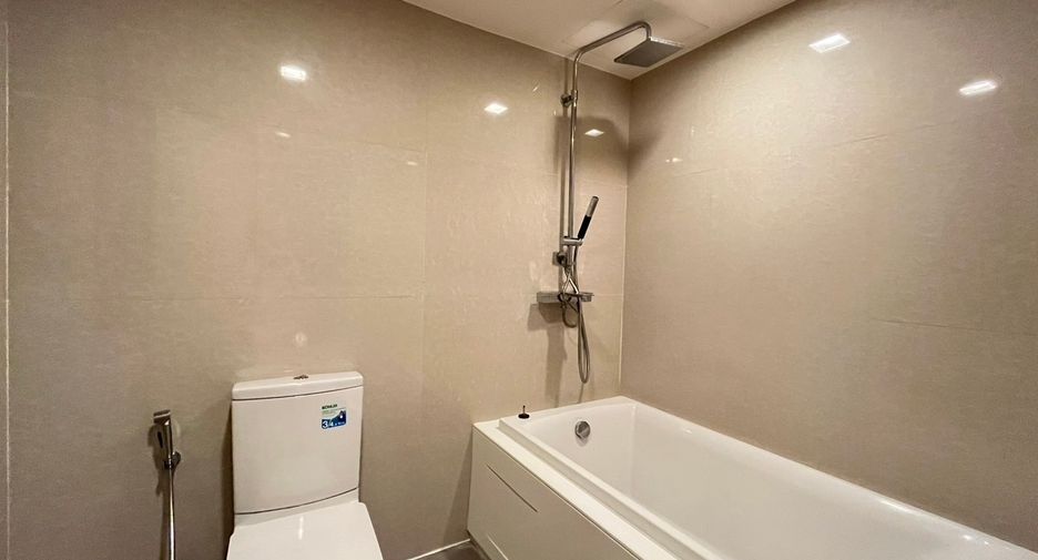 Condo en alquiler de 1 habitaciones en Khlong Toei, Bangkok