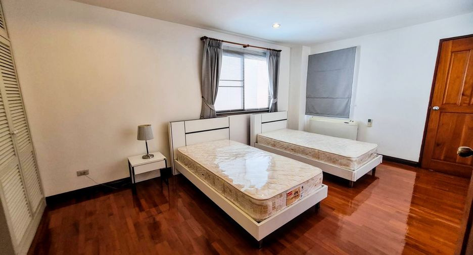 À louer 3 chambres condo à Pathum Wan, Bangkok