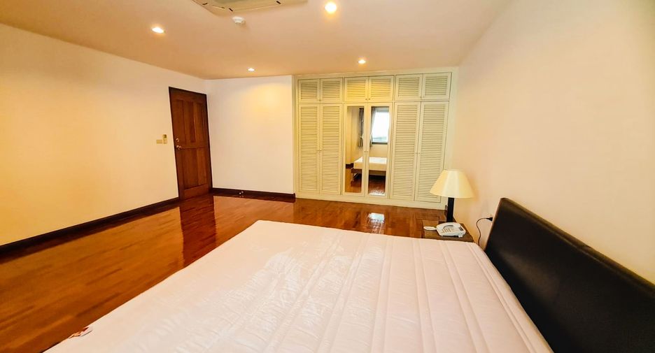 À louer 3 chambres condo à Pathum Wan, Bangkok