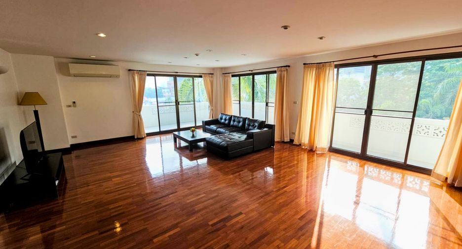 À louer 3 chambres condo à Pathum Wan, Bangkok