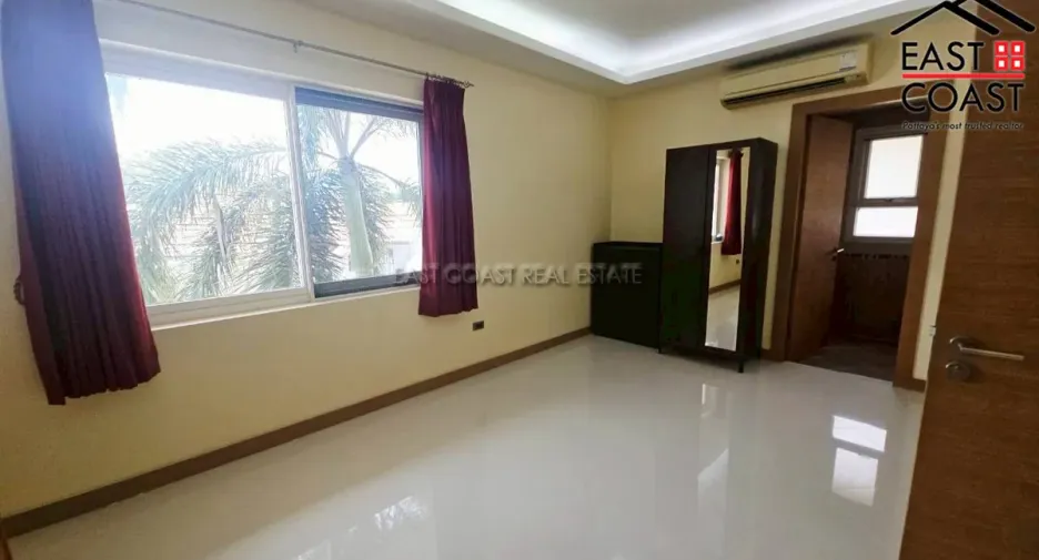 For rent 4 bedrooms house in Bang Lamung, Chonburi