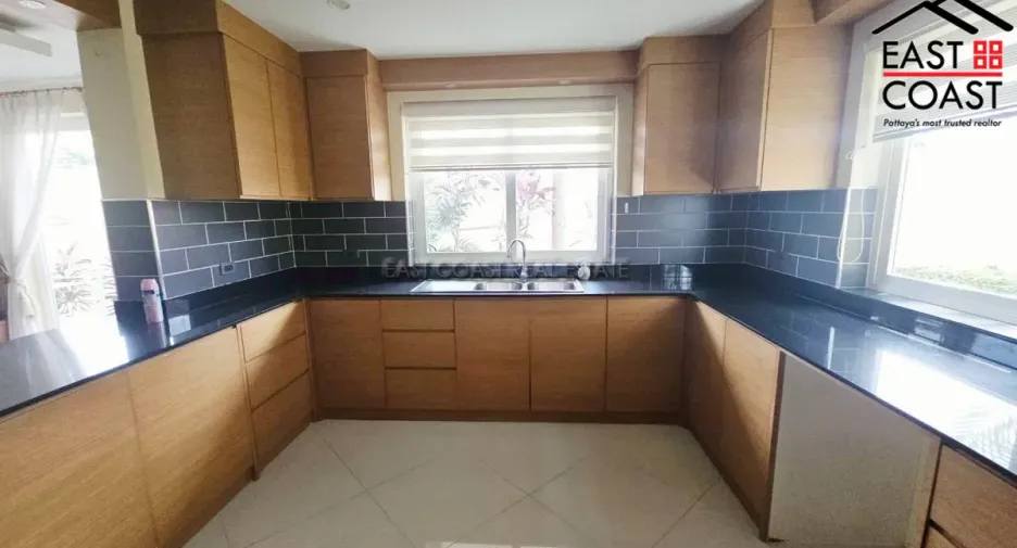 For rent 4 bedrooms house in Bang Lamung, Chonburi