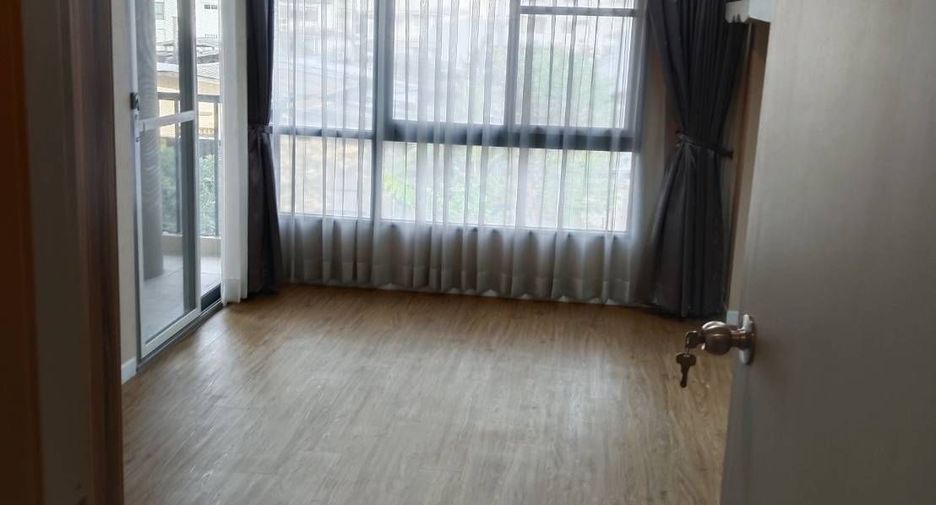 出售 和 出租 3 卧室 公寓 在 Yan Nawa, 曼谷