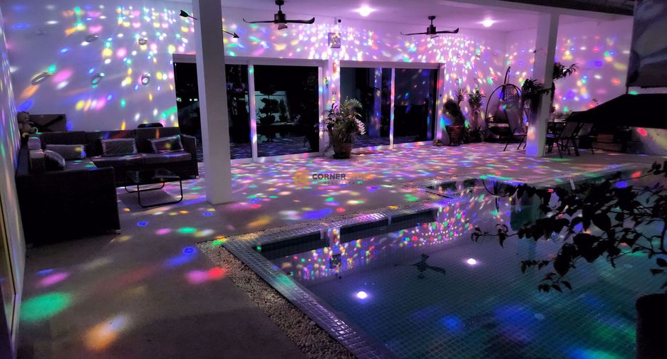 Haus zum Kauf mit 5 Zimmer in Bang Lamung, Chonburi