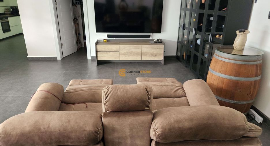Haus zum Kauf mit 5 Zimmer in Bang Lamung, Chonburi