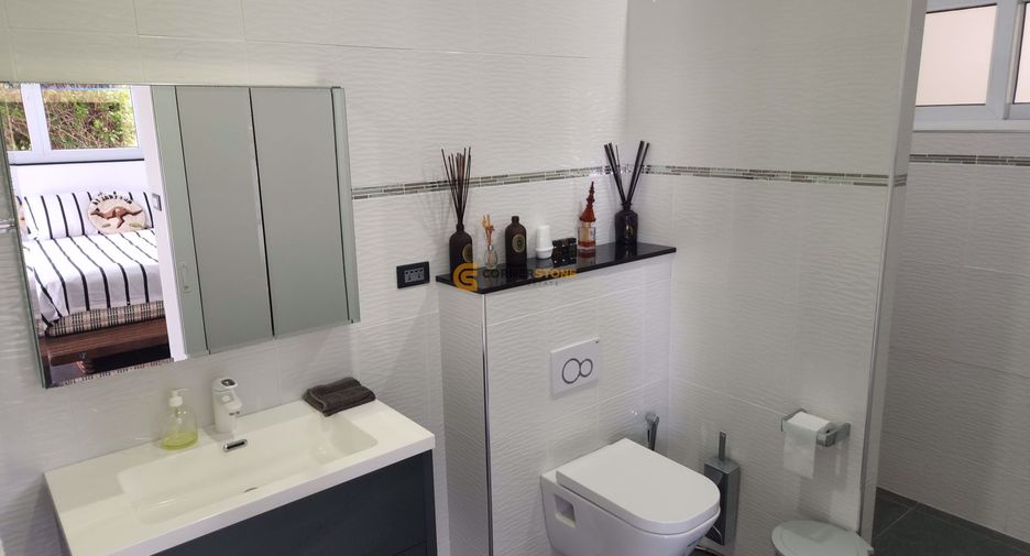 Haus zum Kauf mit 5 Zimmer in Bang Lamung, Chonburi