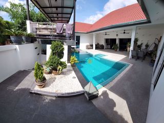 Haus zum Kauf mit 5 Zimmer in Bang Lamung, Chonburi