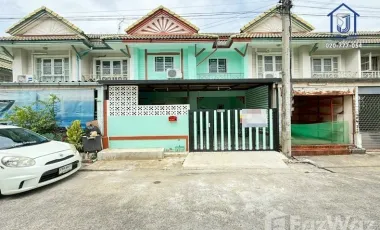 For sale 3 ベッドルーム townhouse in Khlong Luang, Pathum Thani