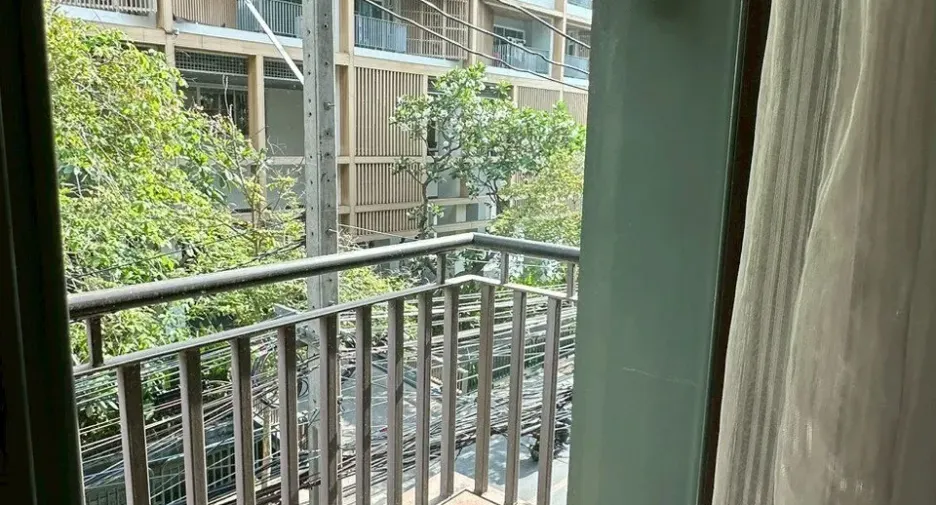For sale 2 bedrooms condo in Watthana, Bangkok