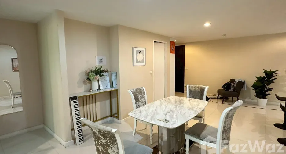 For sale 2 bedrooms condo in Watthana, Bangkok