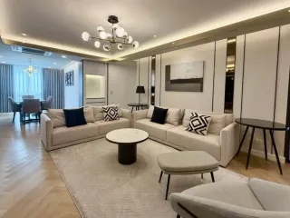 For rent and for sale 4 bedrooms condo in Khlong Toei, Bangkok