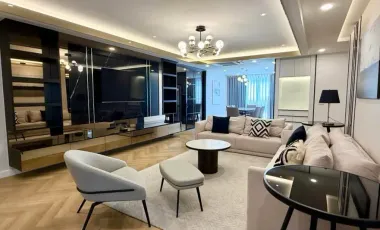 À louer et à vendre 4 chambres condo à Khlong Toei, Bangkok