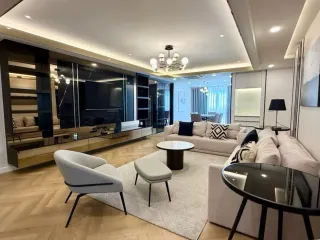 For rent and for sale 4 bedrooms condo in Khlong Toei, Bangkok
