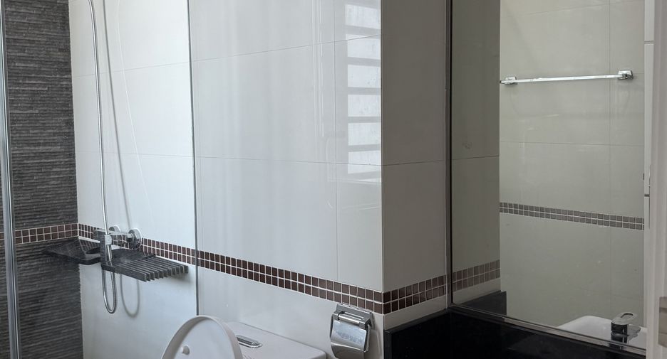 For sale 2 bedrooms condo in Chatuchak, Bangkok