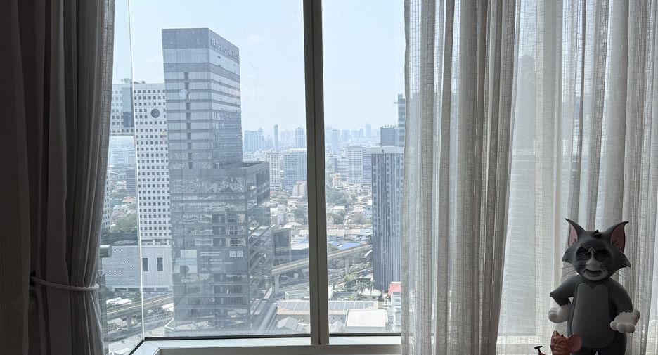 For sale 2 bedrooms condo in Chatuchak, Bangkok